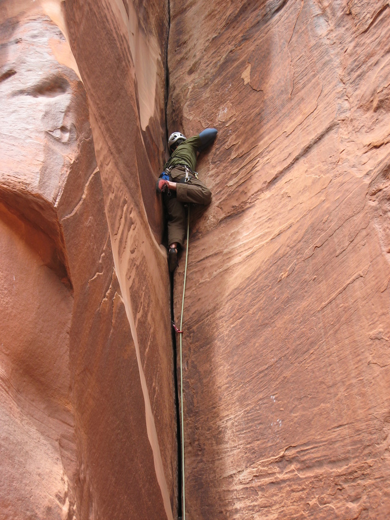 Then the sun comes out and Matt R. gives Drainpipe (5.10) a go
